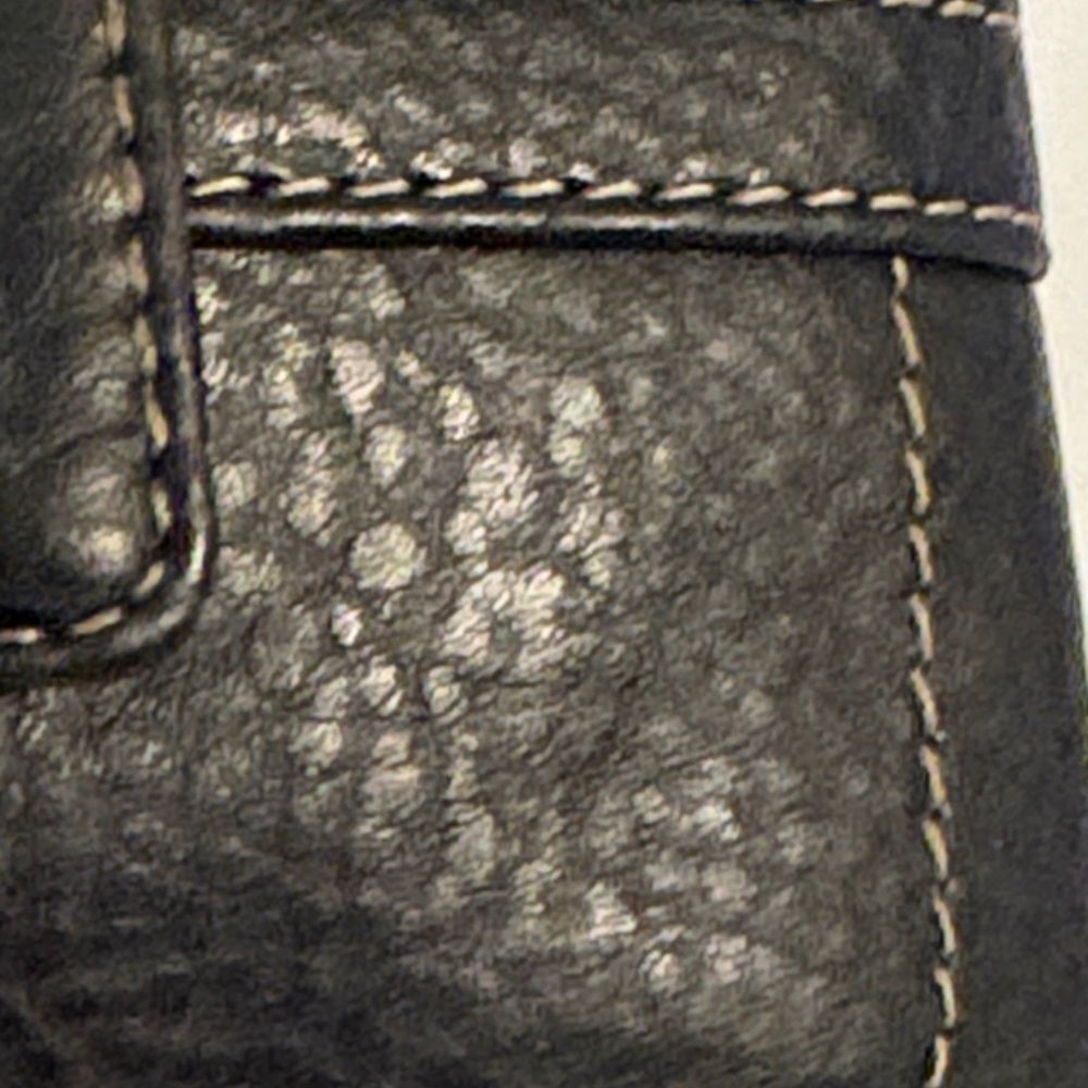 Relic Black Compact Wallet - Picture 3 of 11